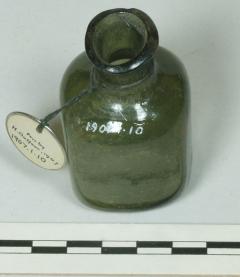 1907.1.10 Glass bottle found in Oxford